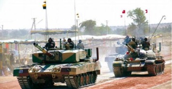 为何印度心甘情愿被俄罗斯“狠宰”20亿美金，陆军深度解析